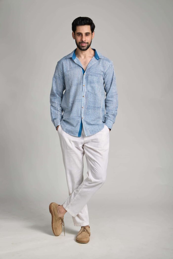 Uneven Stripes Indigo  I Regular collar