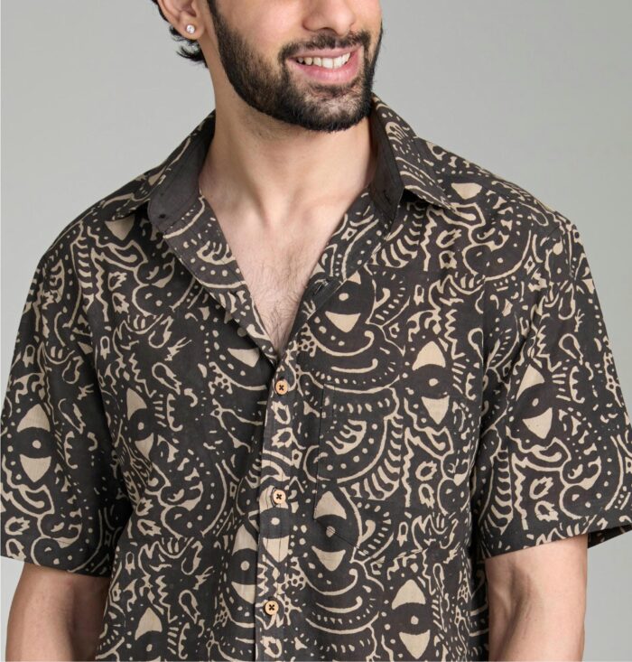 The Bohemian Eye-Black - Image 2